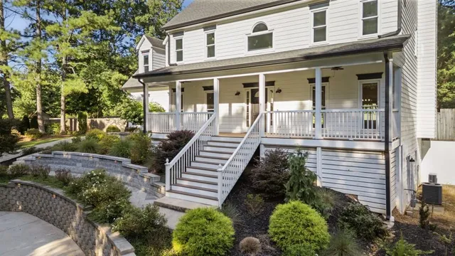 $629,888 | 6002 Catamaran Court, Flowery Branch, GA 30542