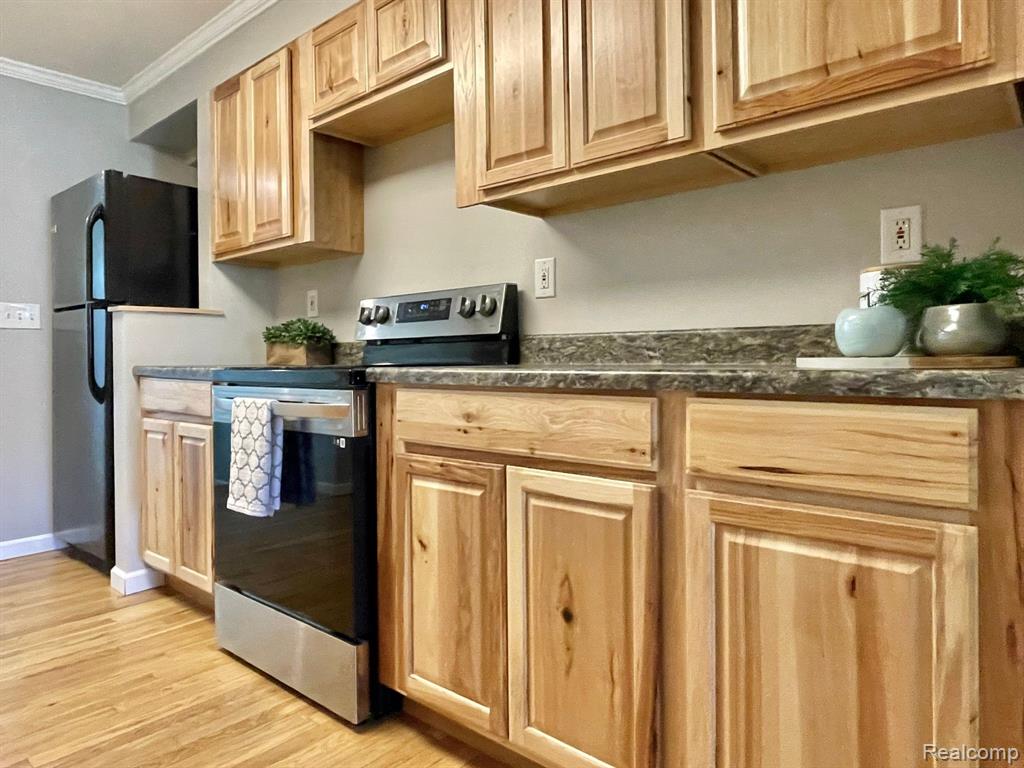 2807 Gravel Ridge Drive Rochester Hills, MI 48307 - Photo 8 of 45