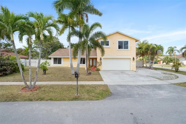 $699,999 | 4231 Northwest 73rd Avenue, Lauderhill, FL 33319