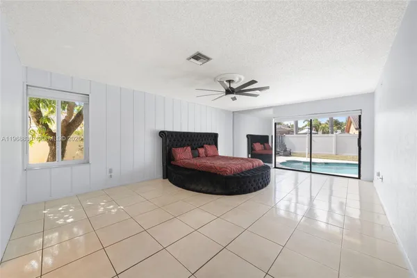 $699,999 | 4231 Northwest 73rd Avenue, Lauderhill, FL 33319