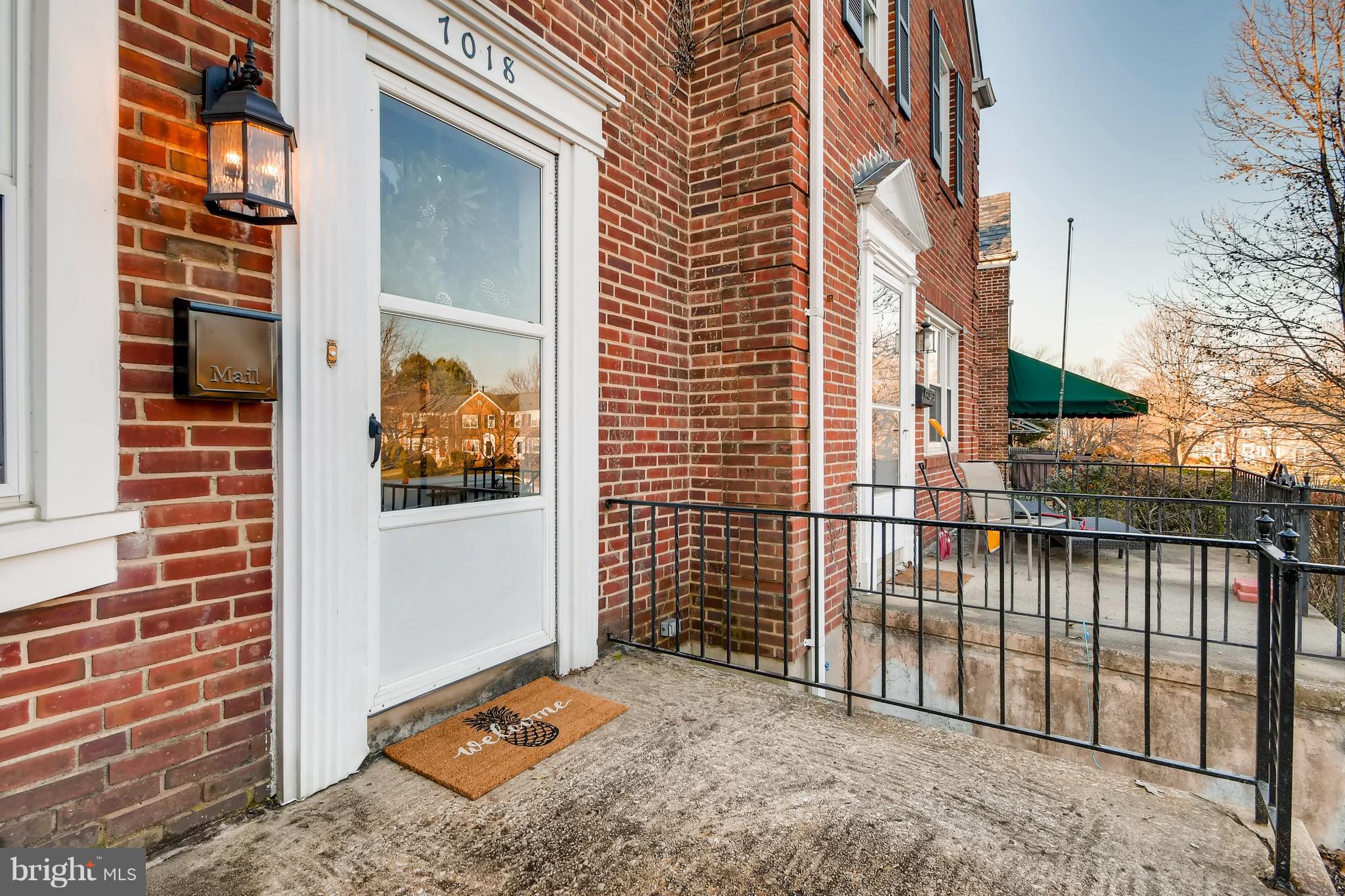 7018 Heathfield Road Baltimore, MD 21212 - Photo 4 of 34