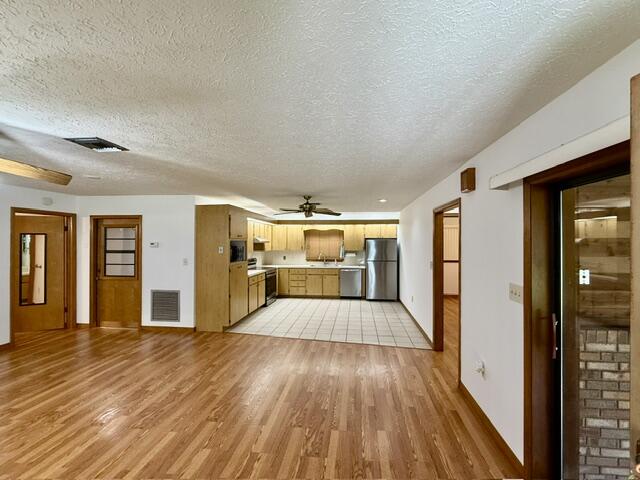 3040 Rogers Road Fort Pierce, FL 34981 - Photo 14 of 32 IMG_1739