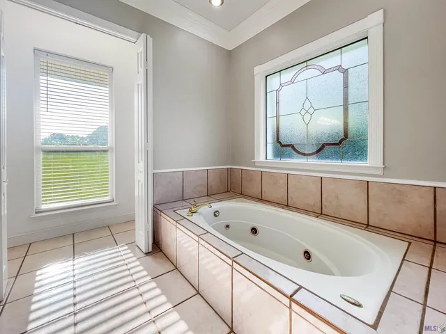 $499,900 | 39062 Reinninger Road, Denham Springs, LA 70706