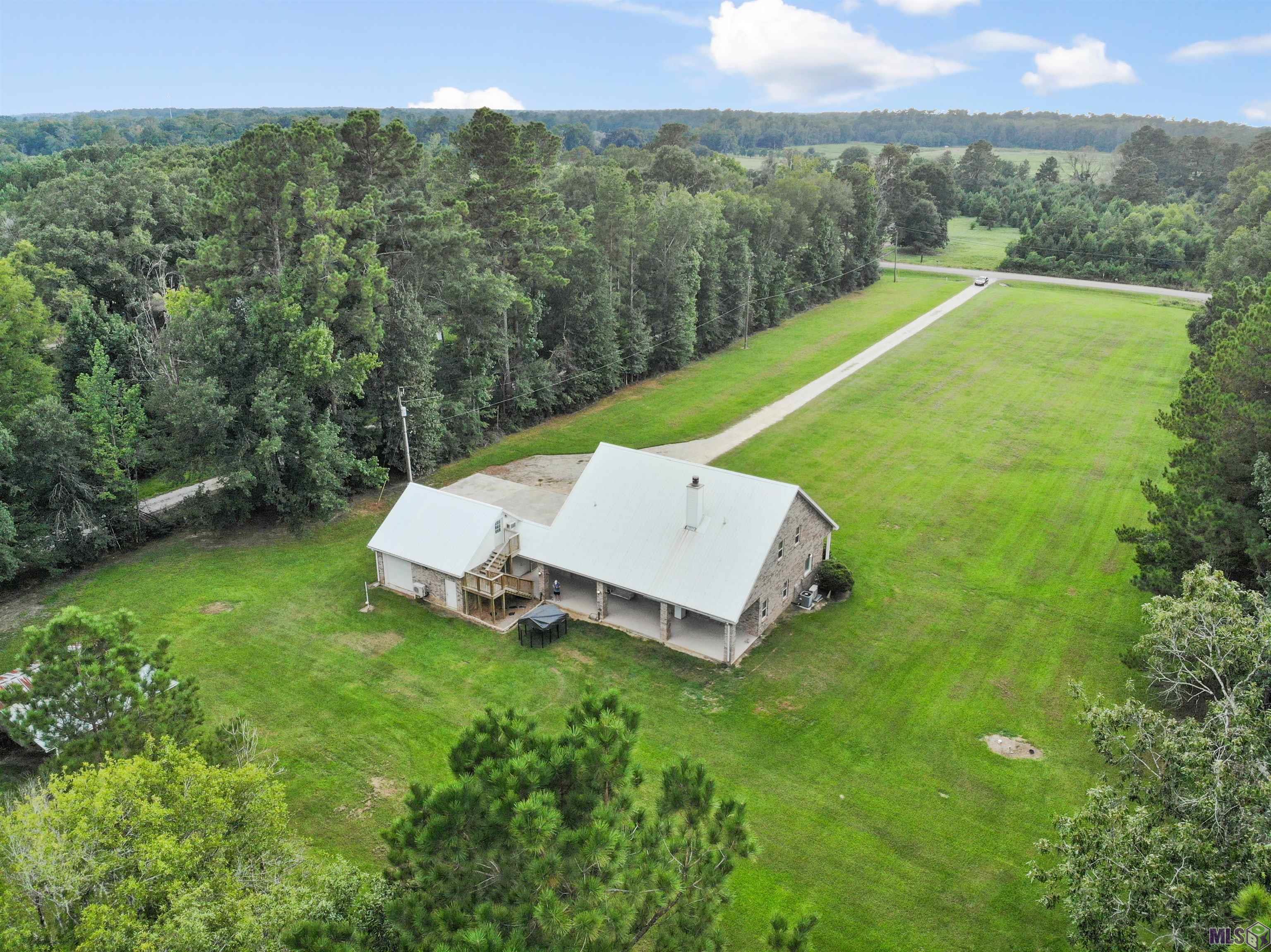 39062 Reinninger Road Denham Springs, LA 70706 - Photo 32 of 33