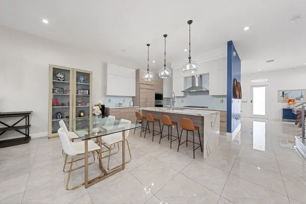 $1,925,000 | 8225 Central Park Boulevard, Doral, FL 33166