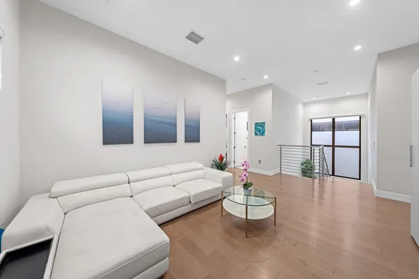 $1,925,000 | 8225 Central Park Boulevard, Doral, FL 33166