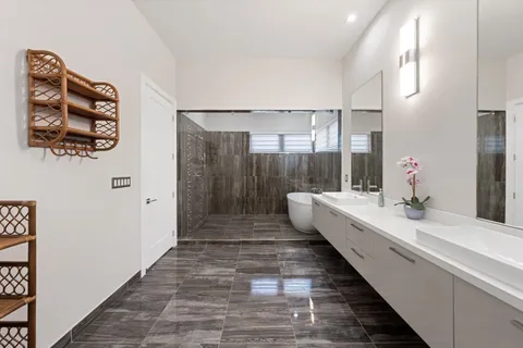 $1,925,000 | 8225 Central Park Boulevard, Doral, FL 33166