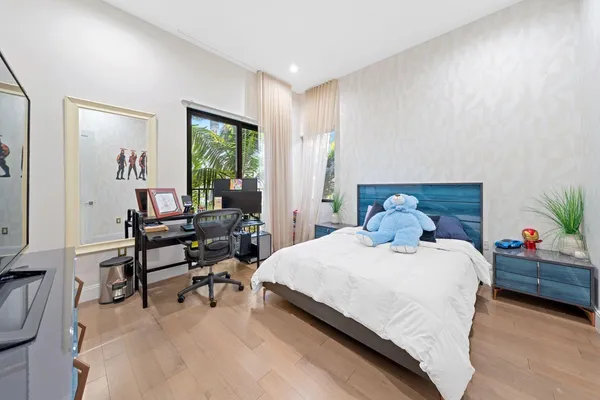 $1,925,000 | 8225 Central Park Boulevard, Doral, FL 33166