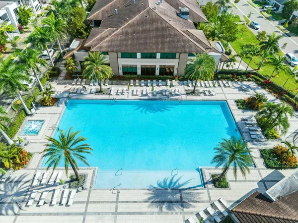 $1,925,000 | 8225 Central Park Boulevard, Doral, FL 33166