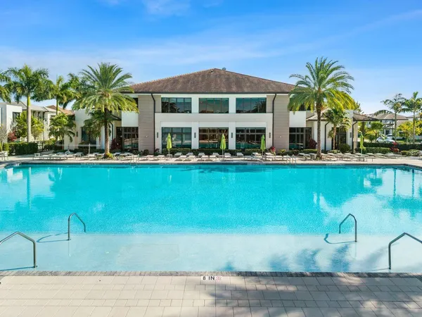 $1,925,000 | 8225 Central Park Boulevard, Doral, FL 33166