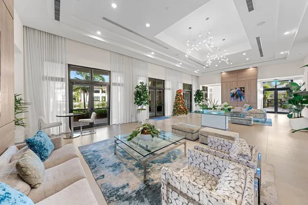 $1,925,000 | 8225 Central Park Boulevard, Doral, FL 33166