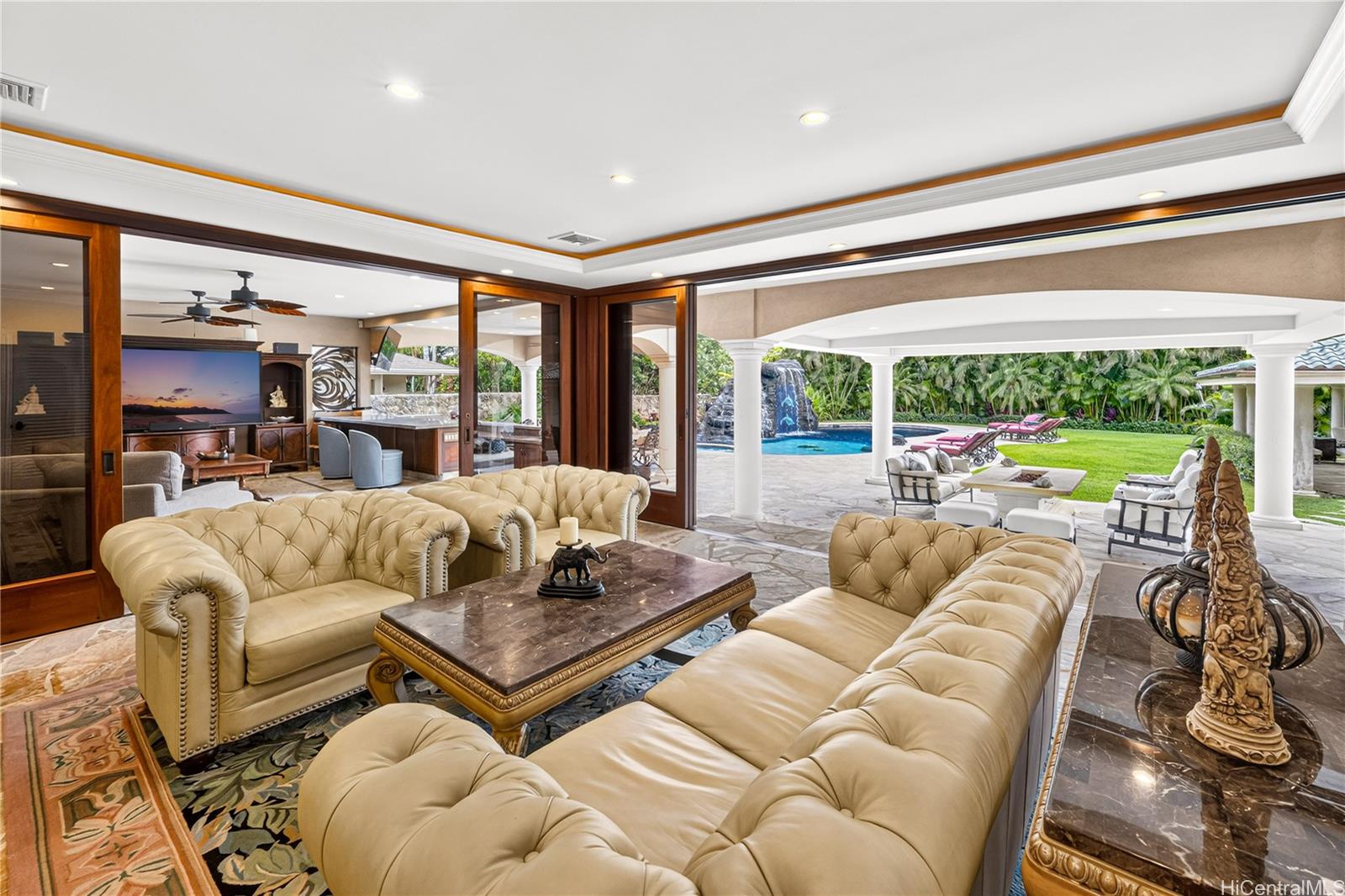 443 Portlock Road Honolulu, HI 96825 - Photo 5 of 25
