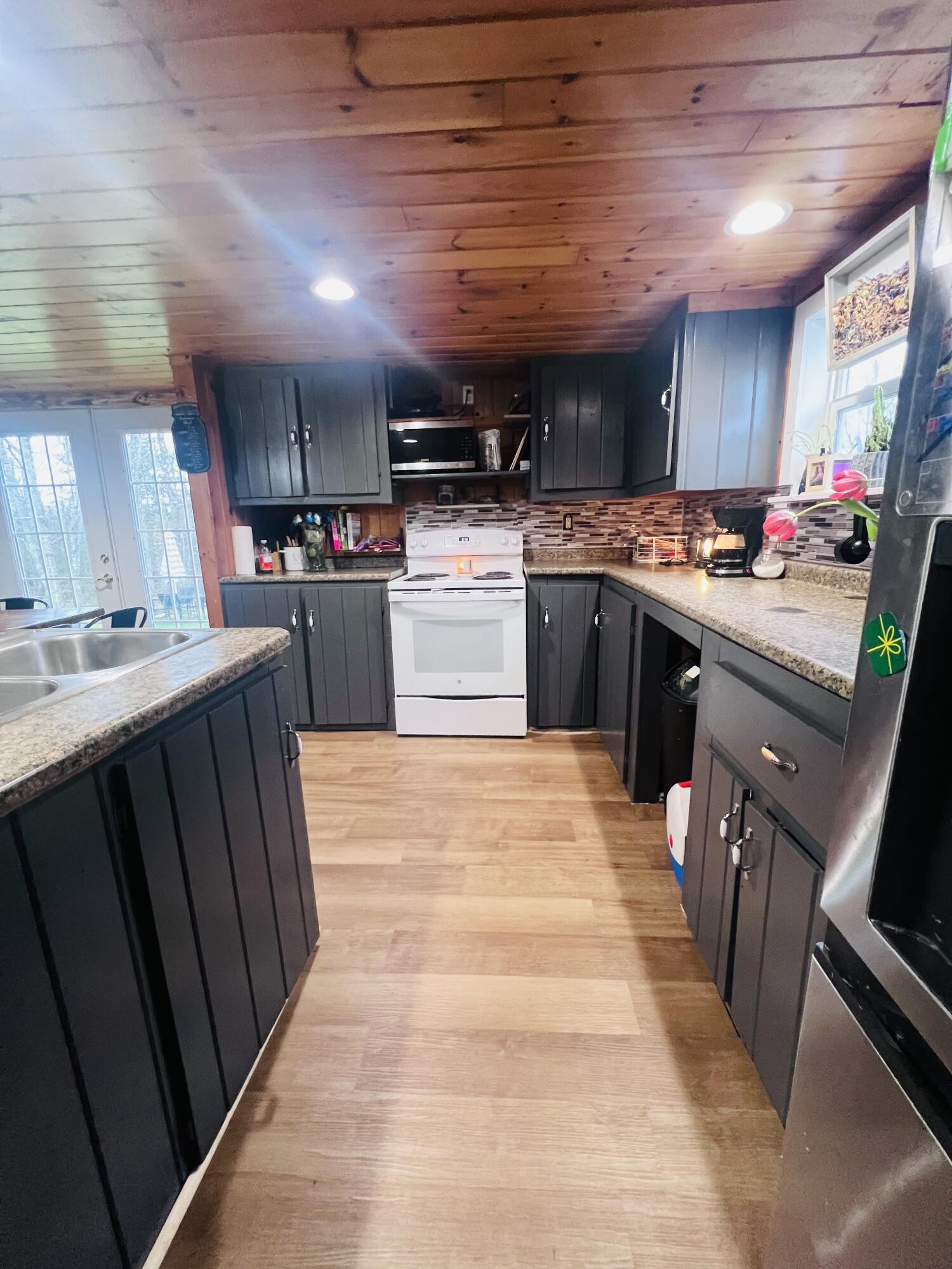 16 Pond Road Searsport, ME 04974 - Photo 7 of 15 Kitchen