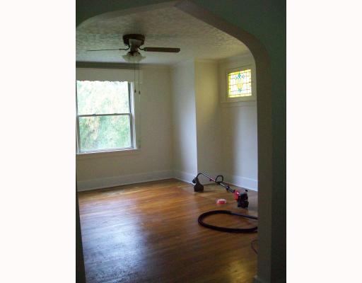 1808 Warren Street Fineview, PA 15212 - Photo 10 of 18 Exterior Front. View to Dining Room and Beyond