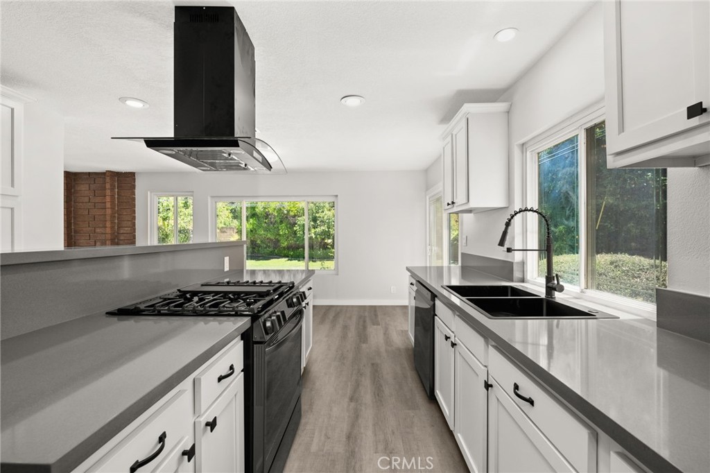 1636 Fairford Drive Fullerton, CA 92833 - Photo 14 of 35