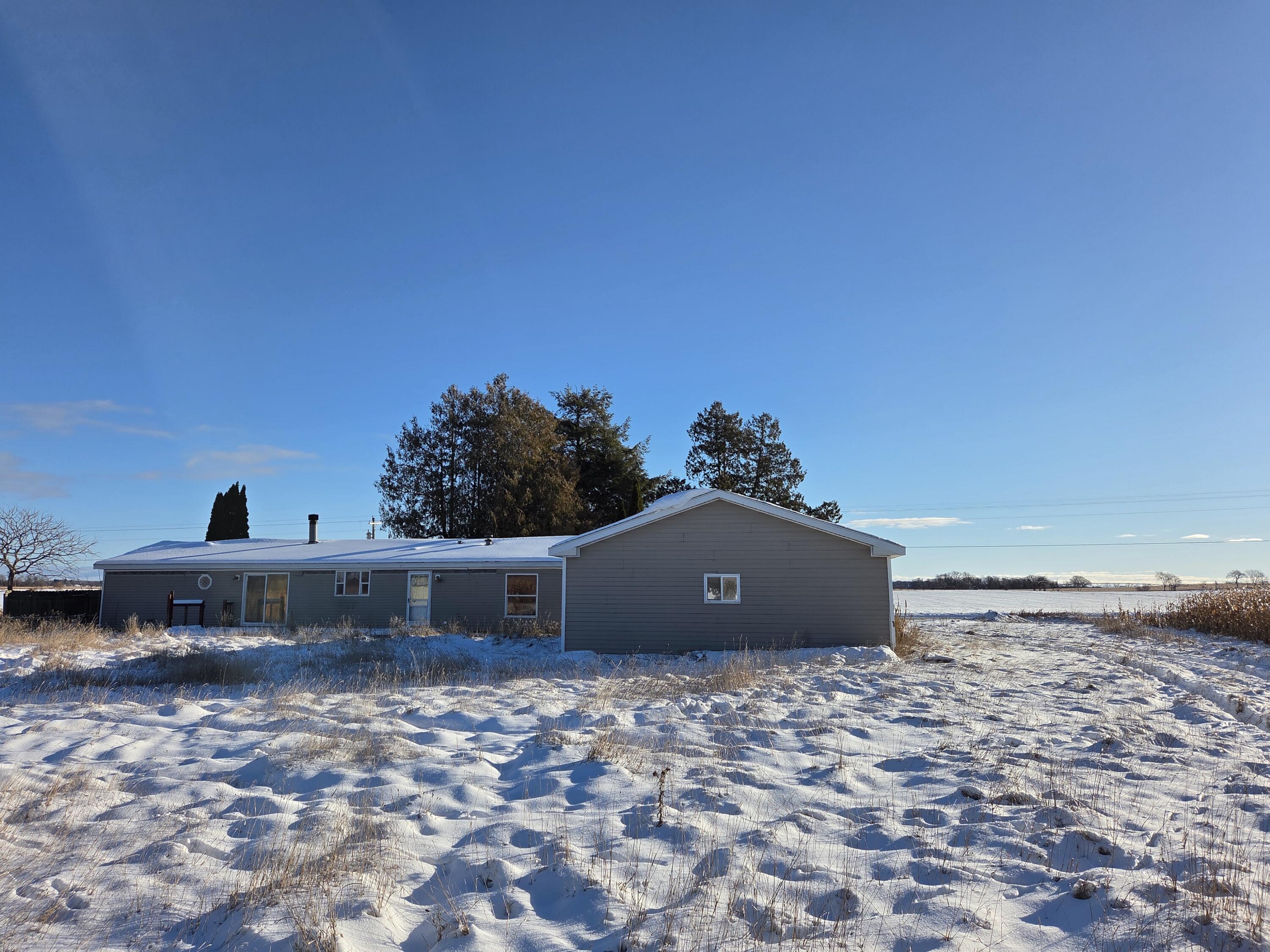 3551 North Neff Road Edmore, MI 48829 - Photo 6 of 10 20251204_094406