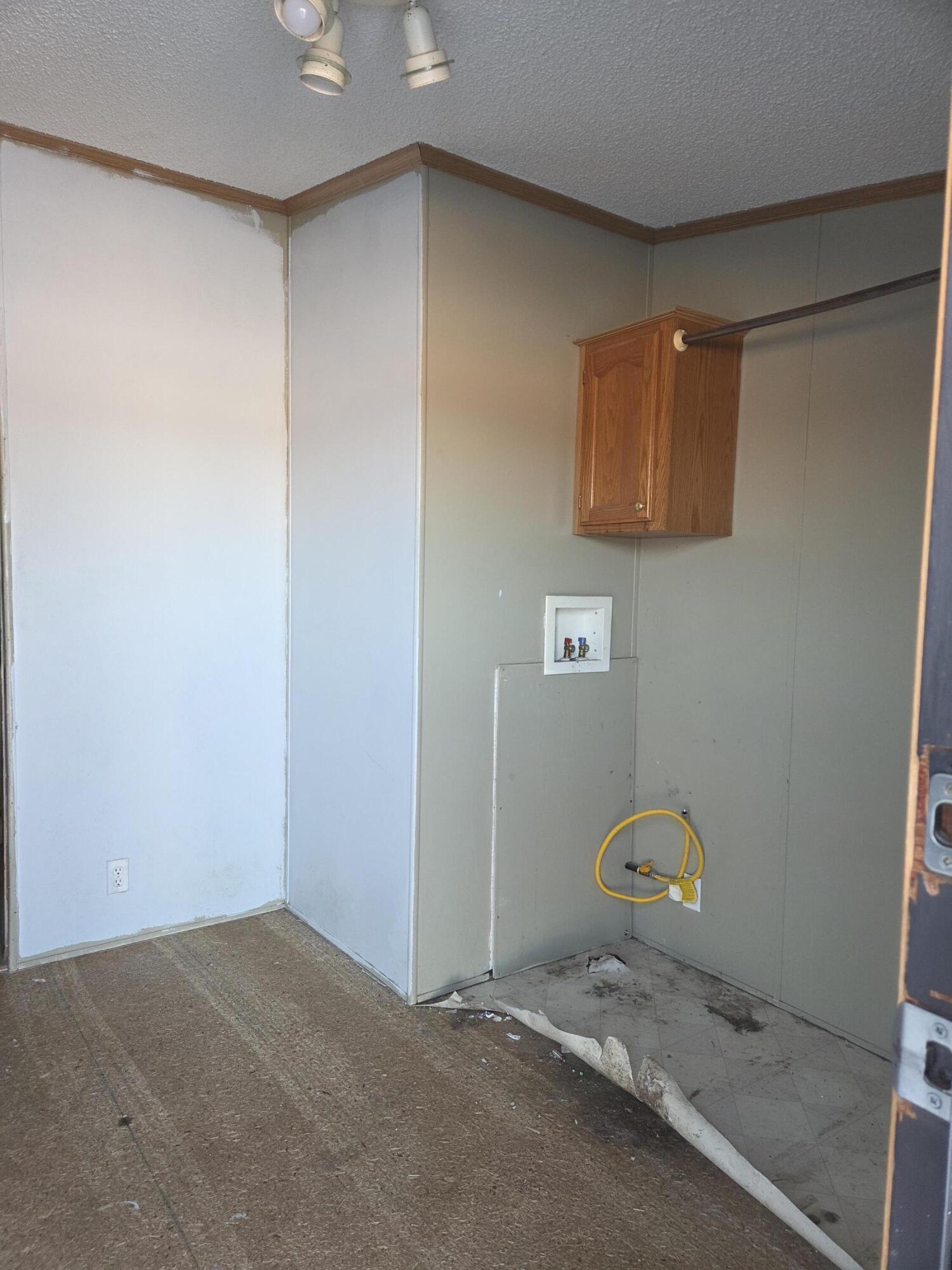 3551 North Neff Road Edmore, MI 48829 - Photo 7 of 10 20251204_094136