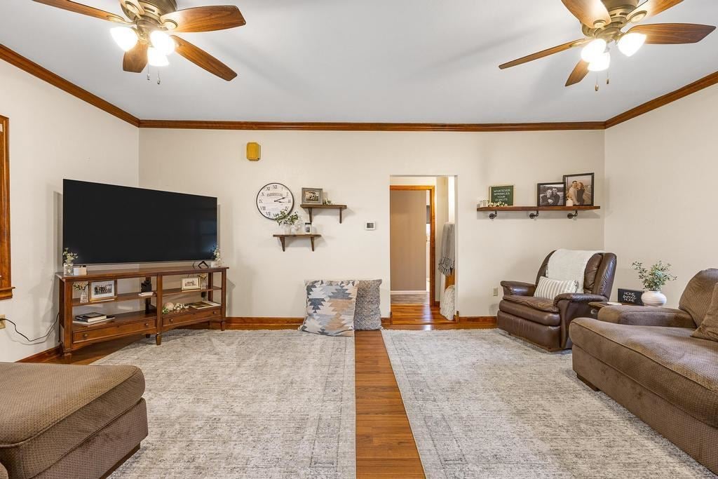 3218 Coggon Road Coggon, IA 52218 - Photo 10 of 53 Gallery Image 10