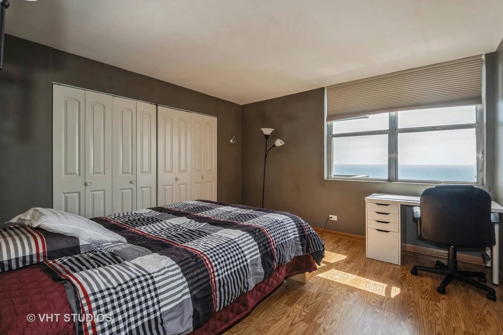 6301 North Sheridan Road, Unit 10R Chicago, IL 60660 - Photo 6 of 20