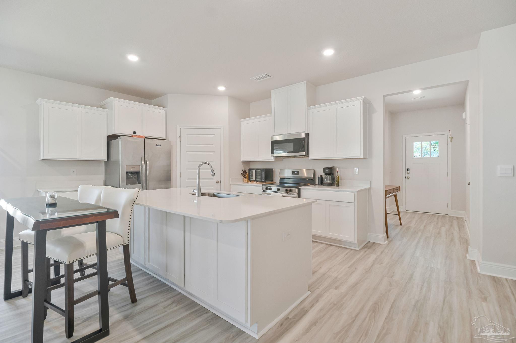 9797 Windy Hill Road Pensacola, FL 32526 - Photo 4 of 37