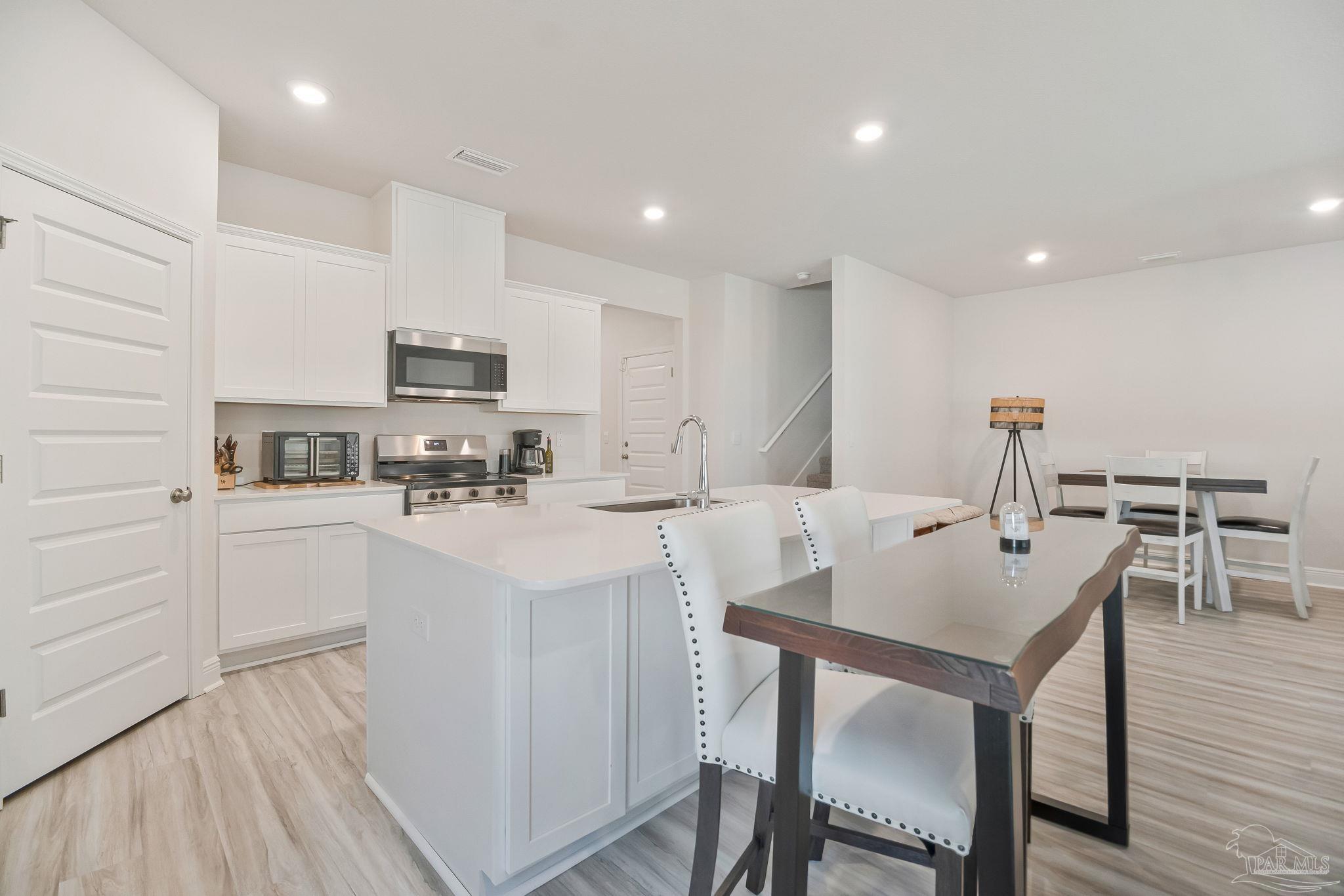 9797 Windy Hill Road Pensacola, FL 32526 - Photo 5 of 37