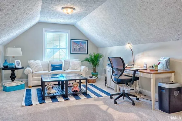 $2,395 | 2035 Long Cove Circle, Newburgh, IN 47630