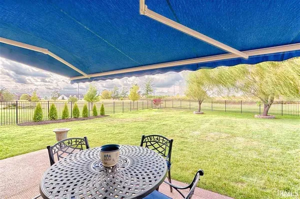 $2,395 | 2035 Long Cove Circle, Newburgh, IN 47630