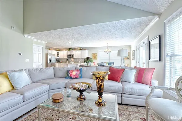 $2,395 | 2035 Long Cove Circle, Newburgh, IN 47630