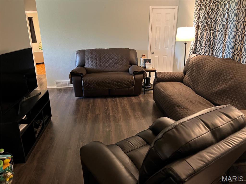 184 County Road 345 Jackson, MO 63755 - Photo 6 of 17