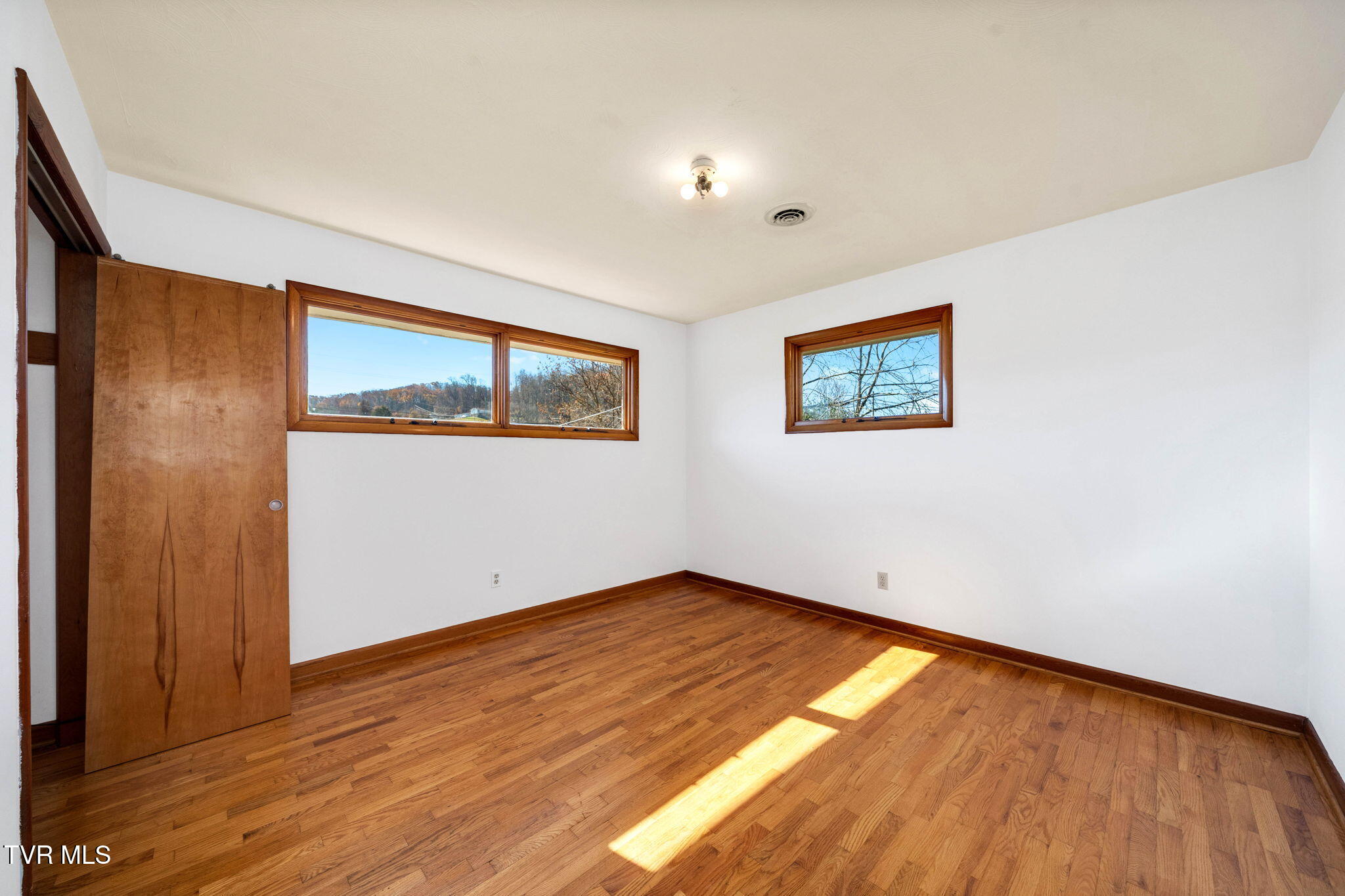 4191 Carters Valley Road Church Hill, TN 37642 - Photo 12 of 25 13-web-or-mls-4191 Caters Vly Rd-13