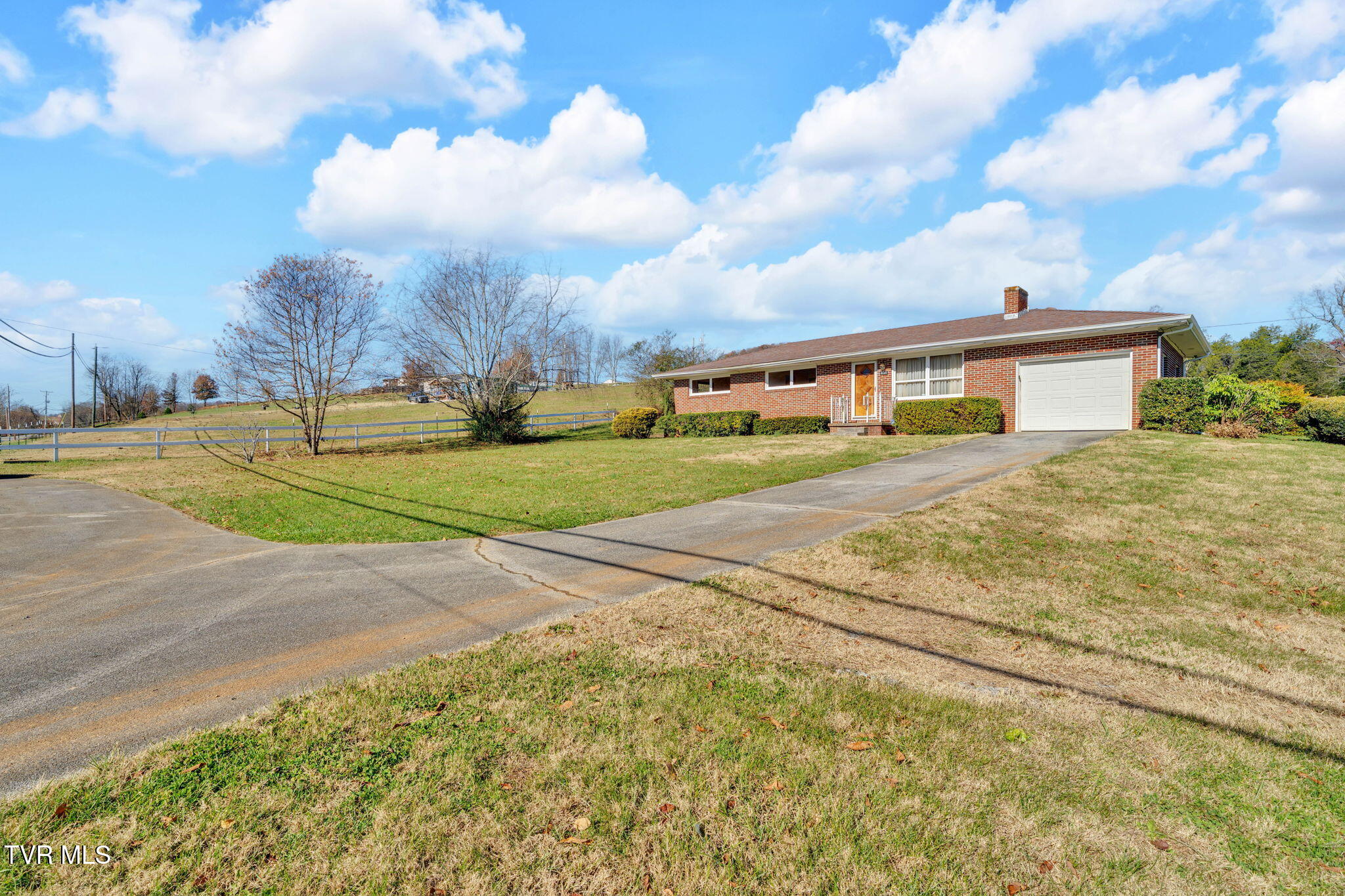 4191 Carters Valley Road Church Hill, TN 37642 - Photo 3 of 25 3-web-or-mls-4191 Caters Vly Rd-3