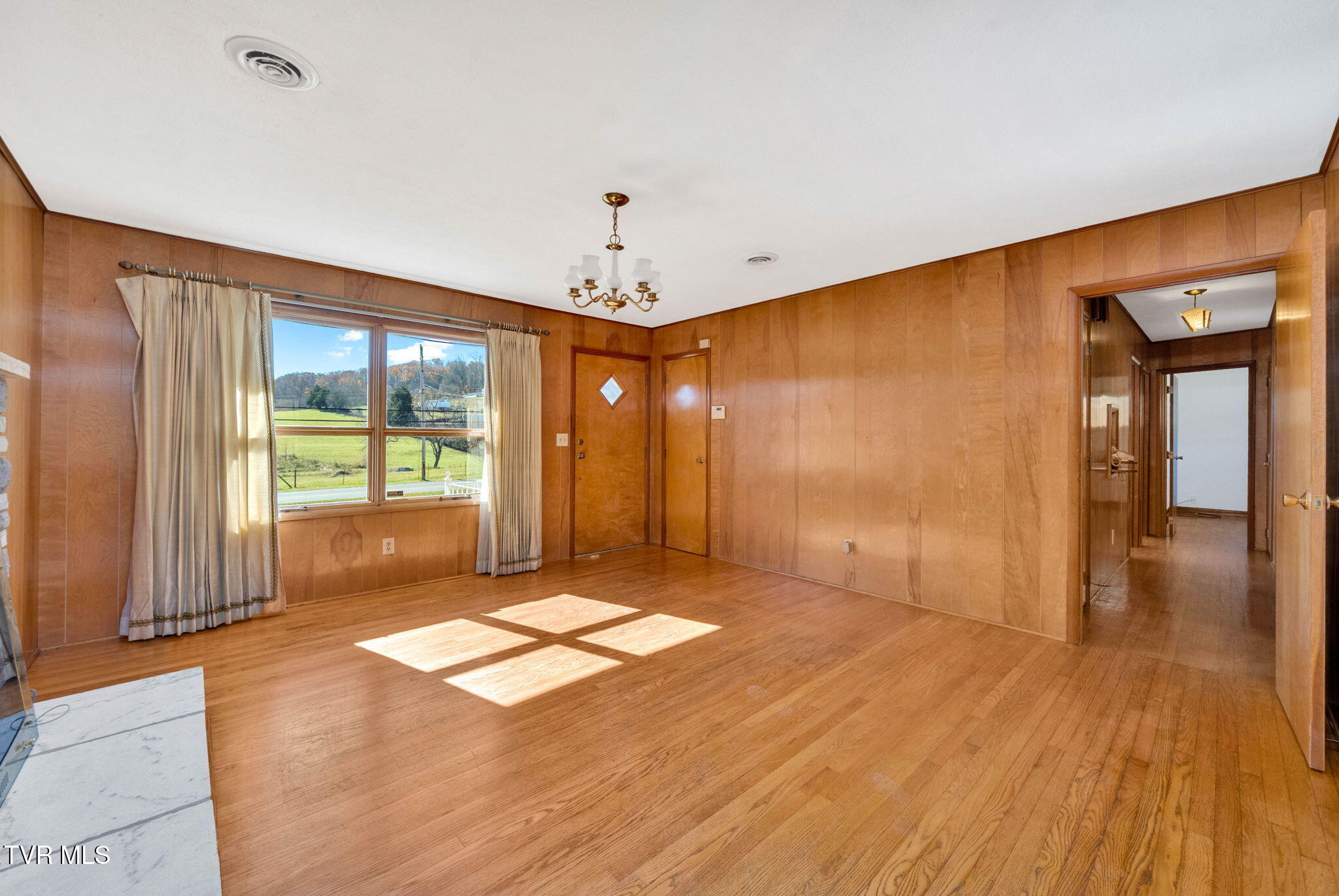 4191 Carters Valley Road Church Hill, TN 37642 - Photo 5 of 25 5-web-or-mls-4191 Caters Vly Rd-5