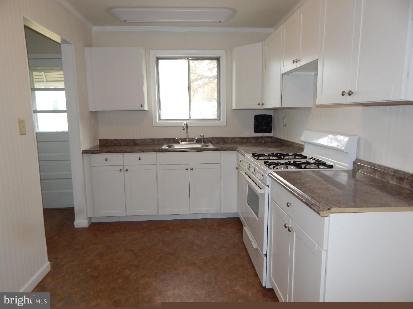 2 Overton Road Hamilton, NJ 08690 - Photo 5 of 17 Kitchen
