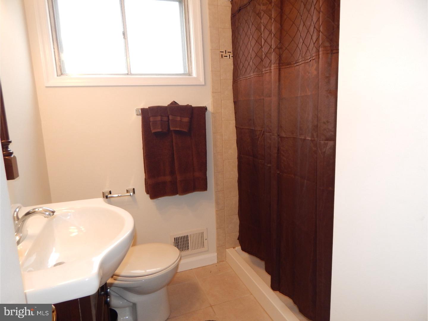 2 Overton Road Hamilton, NJ 08690 - Photo 8 of 17 Bathroom
