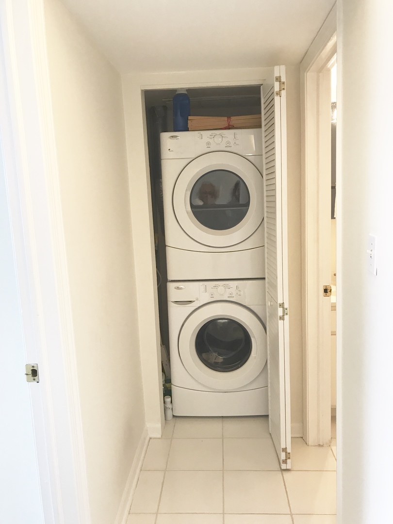 1621 North Windsor Drive, Unit 214 Arlington Heights, IL 60004 - Photo 14 of 30