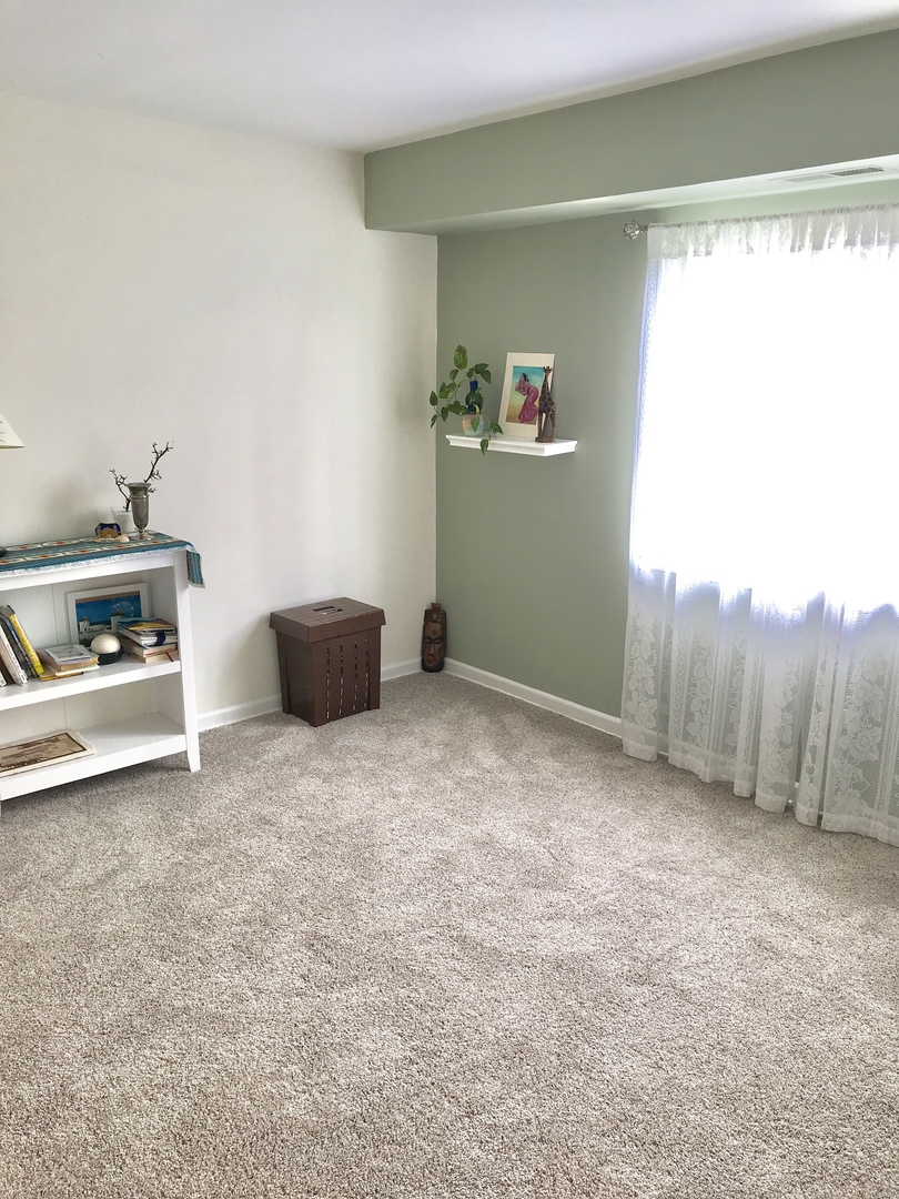 1621 North Windsor Drive, Unit 214 Arlington Heights, IL 60004 - Photo 16 of 30