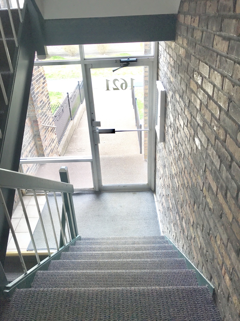 1621 North Windsor Drive, Unit 214 Arlington Heights, IL 60004 - Photo 22 of 30