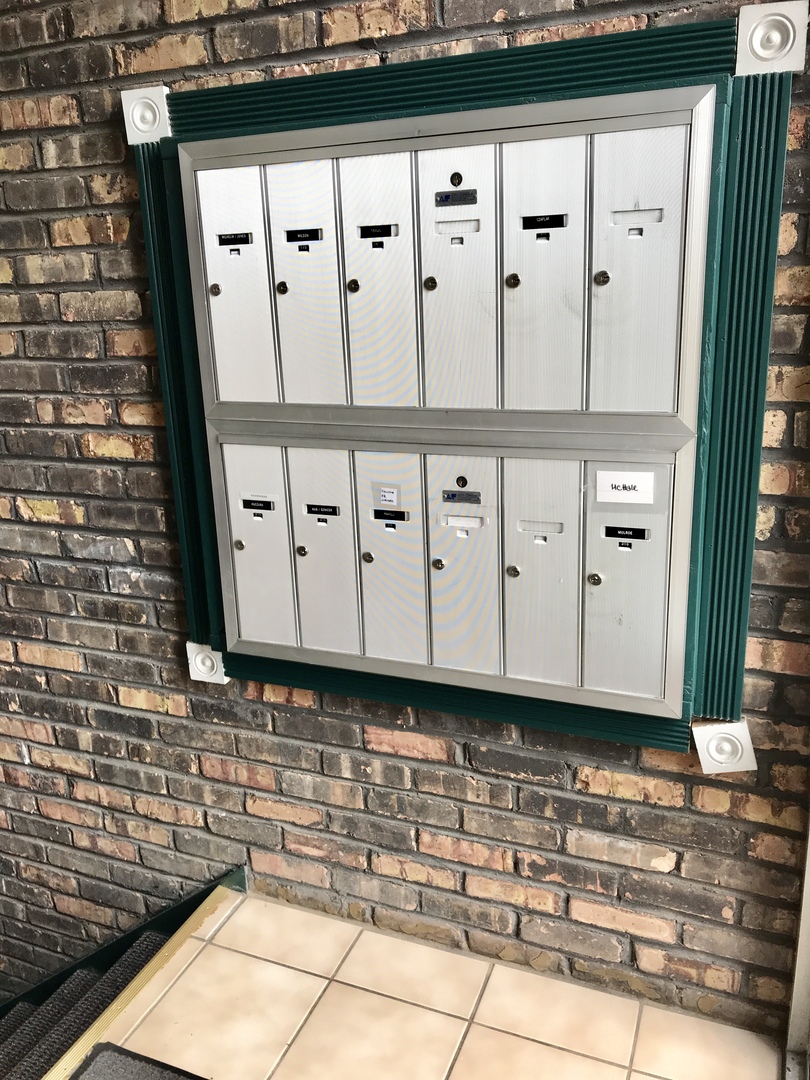 1621 North Windsor Drive, Unit 214 Arlington Heights, IL 60004 - Photo 23 of 30