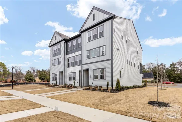 $534,990 | 3005 Circles End Circle, Charlotte, NC 28226