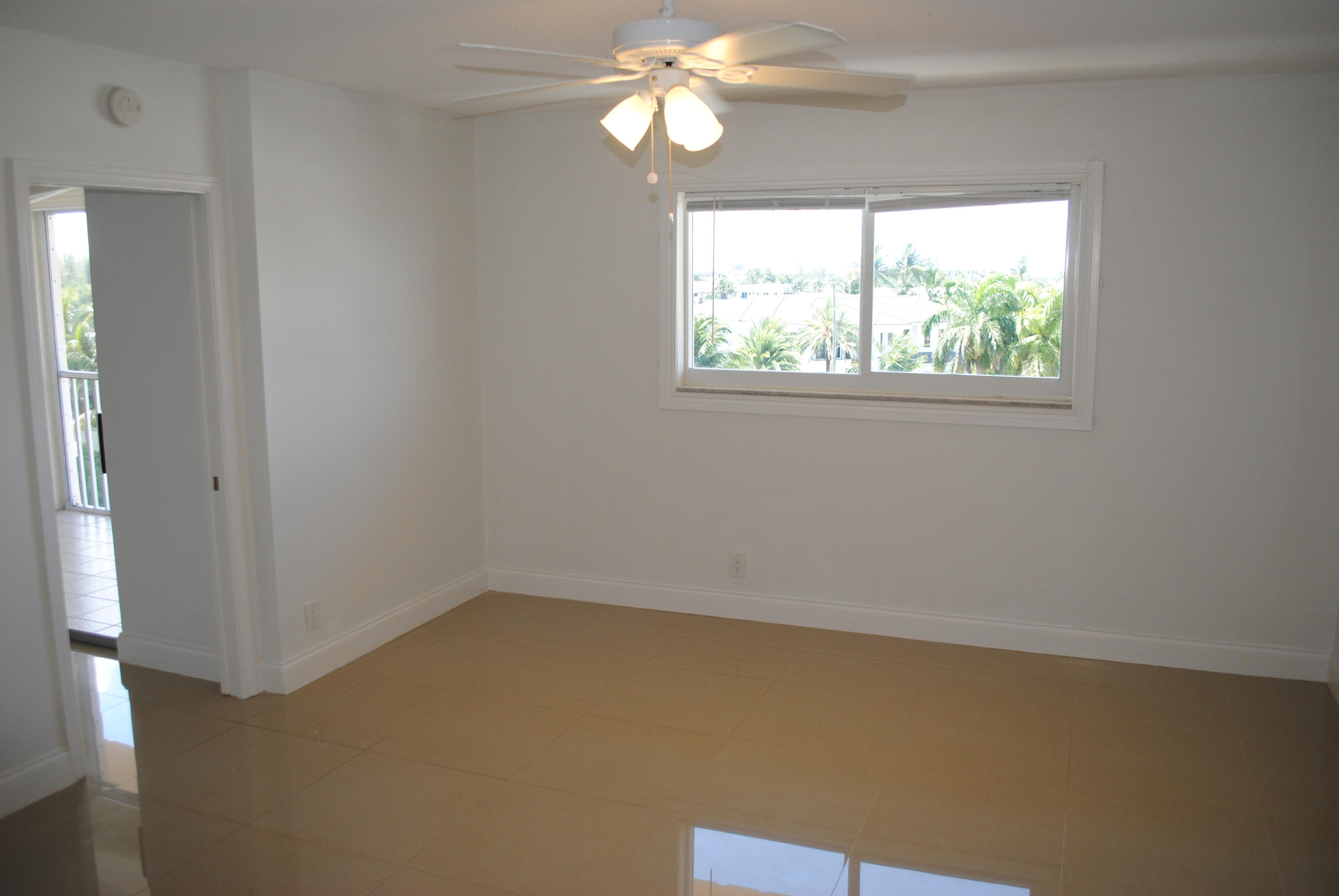 750 Northeast Spanish River Boulevard, Unit 503 Boca Raton, FL 33431 - Photo 15 of 32 an empty room with a window