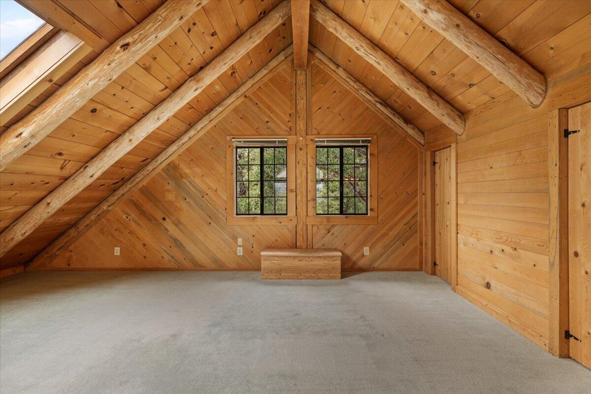 13235 Perry Road White City, OR 97503 - Photo 13 of 39 a view of an empty room
