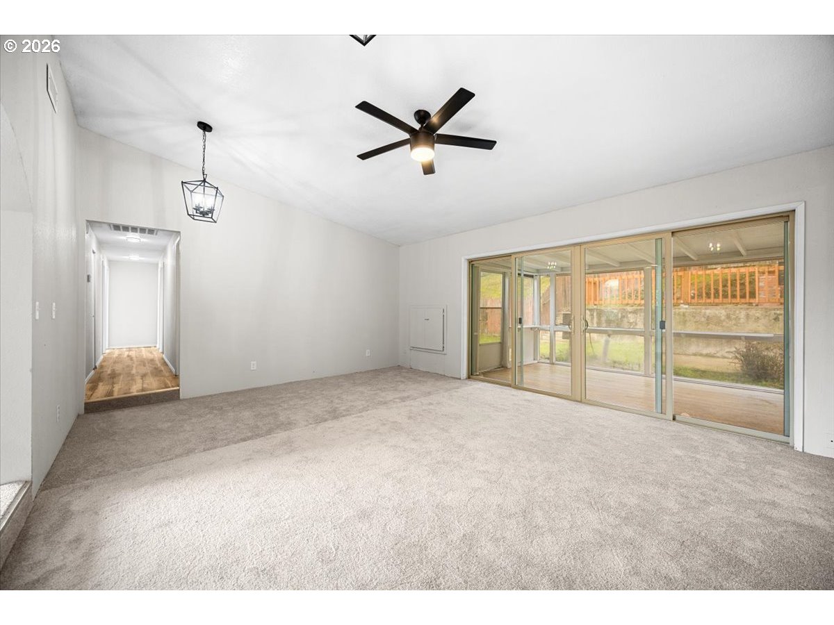 8981 Garden Valley Road Roseburg, OR 97471 - Photo 14 of 34