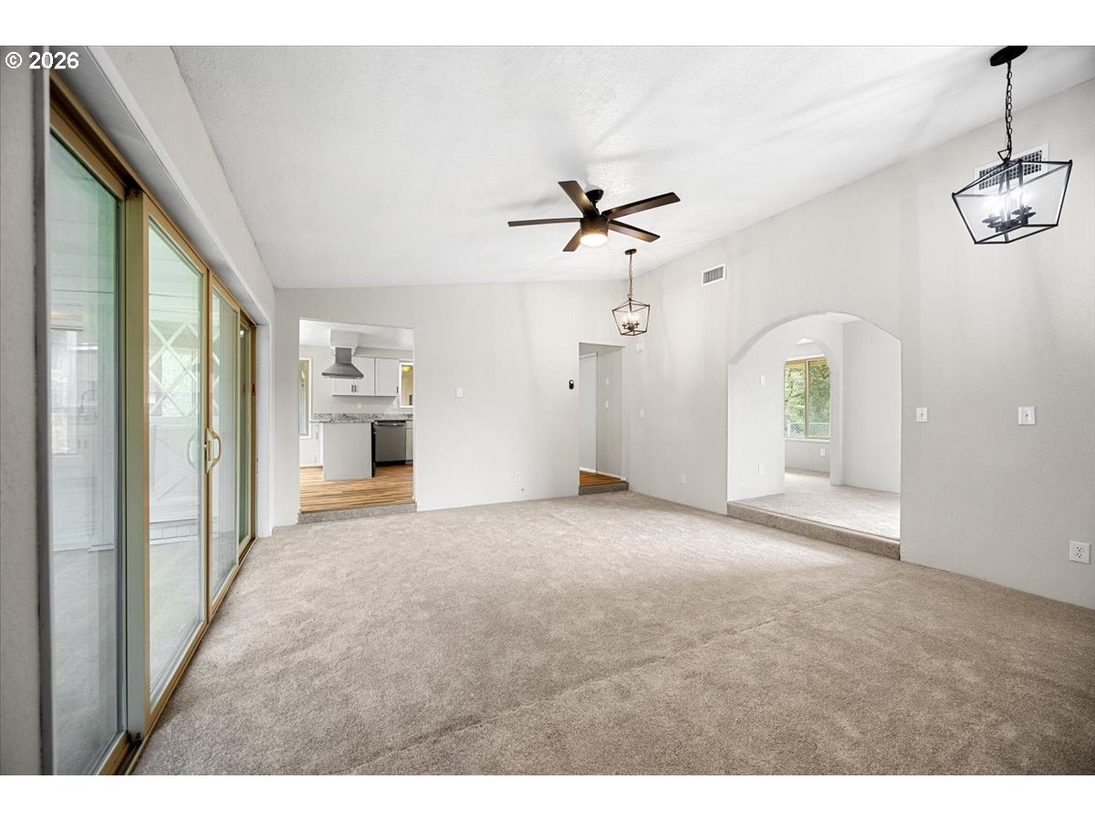 8981 Garden Valley Road Roseburg, OR 97471 - Photo 15 of 34