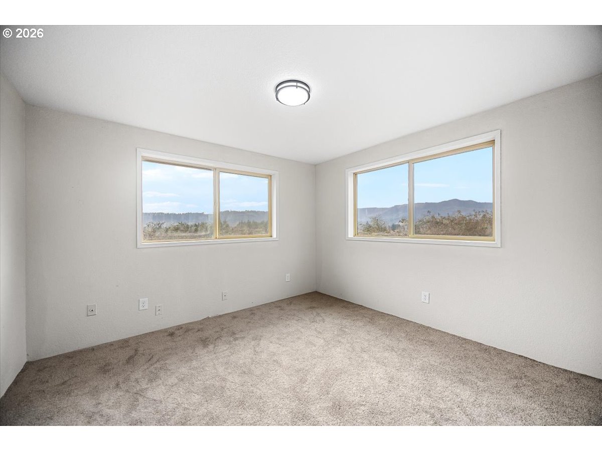 8981 Garden Valley Road Roseburg, OR 97471 - Photo 18 of 34