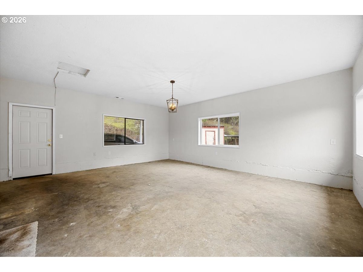 8981 Garden Valley Road Roseburg, OR 97471 - Photo 19 of 34