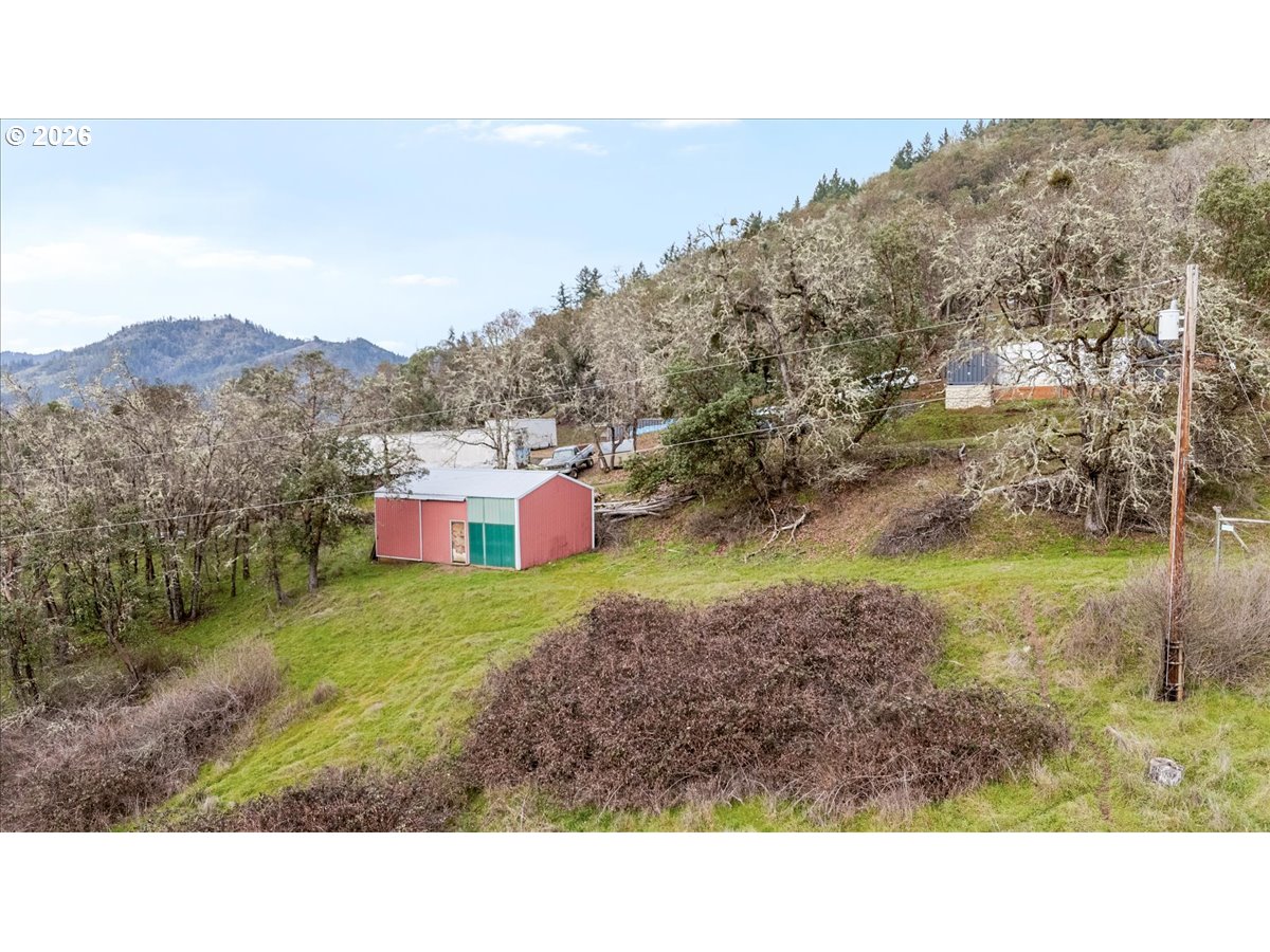 8981 Garden Valley Road Roseburg, OR 97471 - Photo 25 of 34