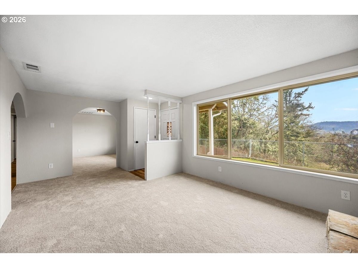 8981 Garden Valley Road Roseburg, OR 97471 - Photo 3 of 34