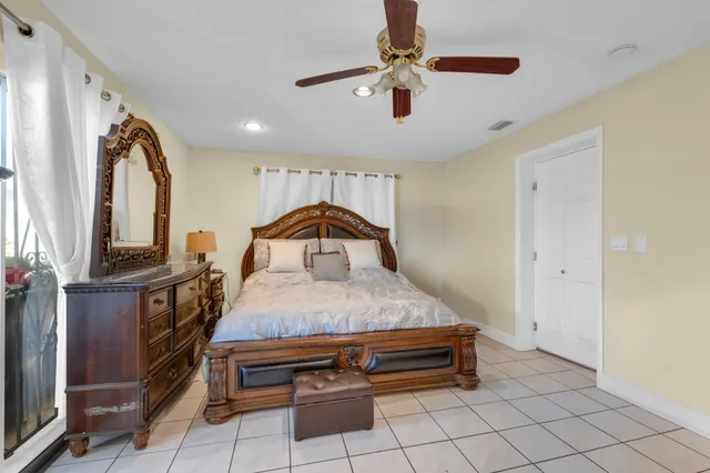 $605,000 | 7050 Raleigh Street, Hollywood, FL 33024