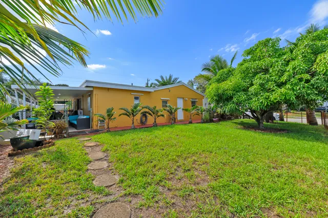 $605,000 | 7050 Raleigh Street, Hollywood, FL 33024