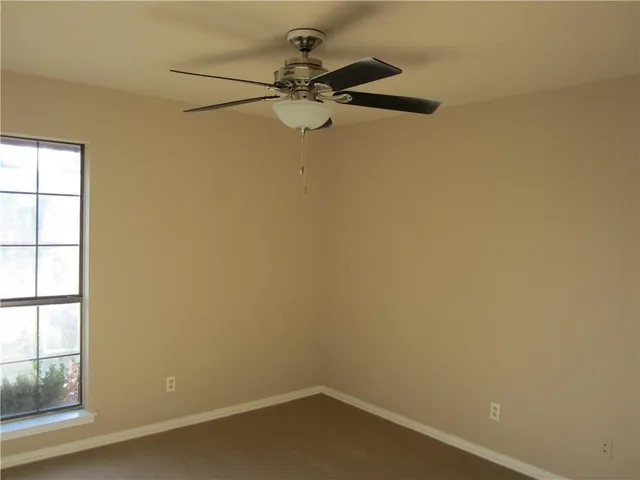 $2,600 | 209 Ginger Lane, Euless, TX 76039